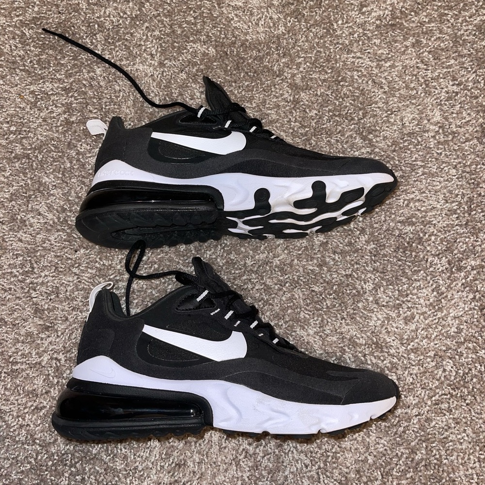 Nike Air270 React
